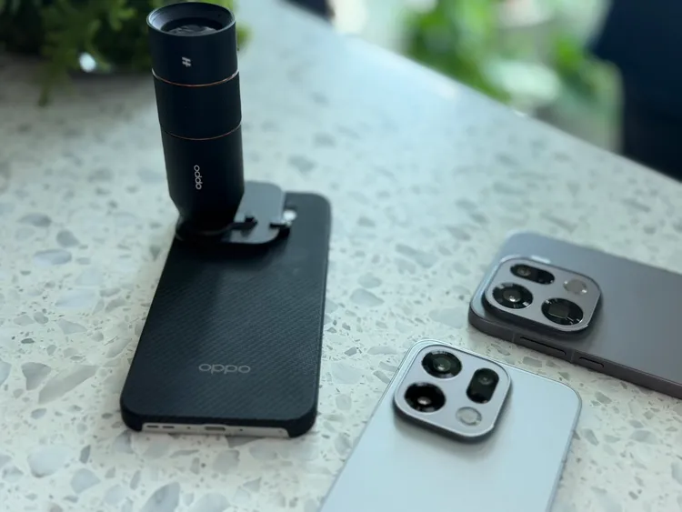  Find X9 Pro搭配哈蘇增距鏡亮相，實現最高10倍光學變焦。趙筱文攝