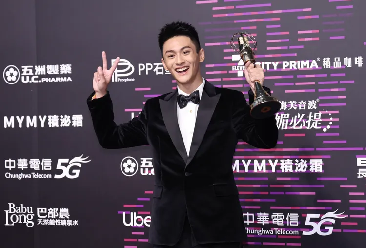 16歲的朱宥丞以《聽海湧》獲迷你劇集（電視電影）男配角獎 。莊宗達攝