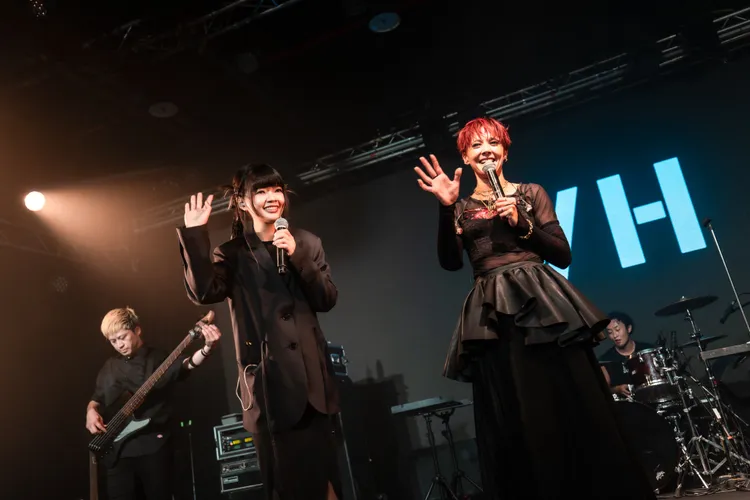 土屋安娜（右）攜手嘉賓 VH，全場沸騰。給樂音樂提供