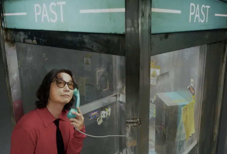 方Q談起公用電話的回憶。相信音樂提供