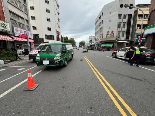 台東郵局公務車擦撞機車 75歲騎士倒地送醫不治