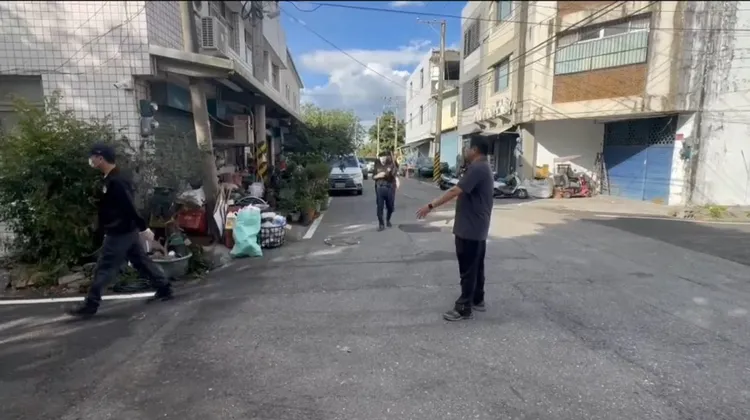 警方在死者玉里租屋處蒐證。警方提供