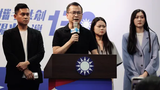 恭喜鄭麗文當選國民黨主席 羅智強送上16個字