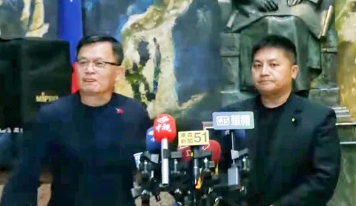國民黨新團隊交接 李乾龍:新媒體部表現好、盼能續留