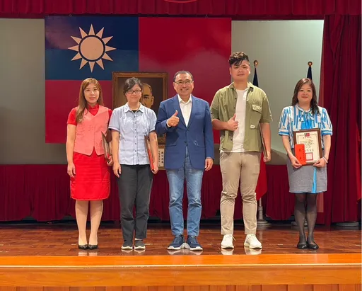 新北今年1-9月阻詐10.2億元! 侯友宜表揚第一線有功人員喊話「打詐永不停歇」