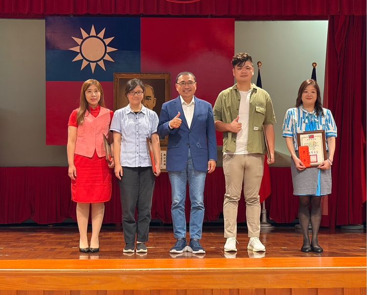新北今年1-9月阻詐10.2億元！　侯友宜表揚第一線有功人員喊話「打詐永不停歇」