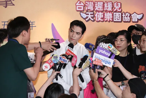 蕭敬騰岳父林光寧中秋前又住進加護病房! 歌王女婿親揭他病況