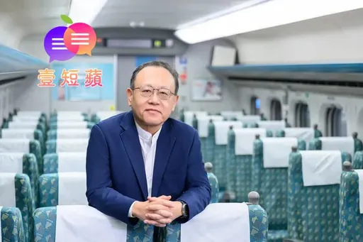 壹短苹|宁静车厢「首发」就出包!史哲再推高铁新制等著看