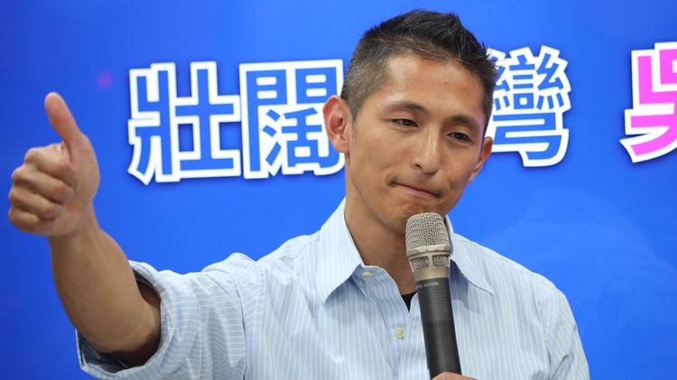 吳怡農明遞交參選北市長意願表 積極爭取黨內支持