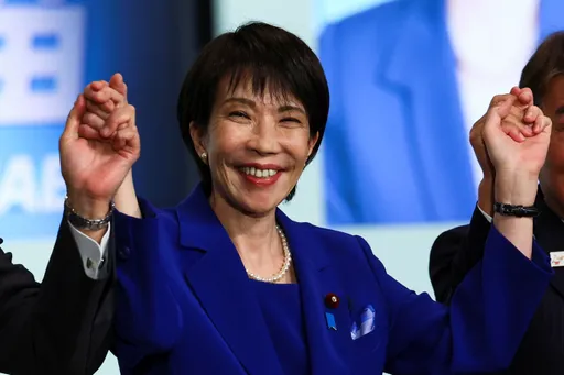 高市早苗当选自民党总裁 「首位女首相」之路仍有变数