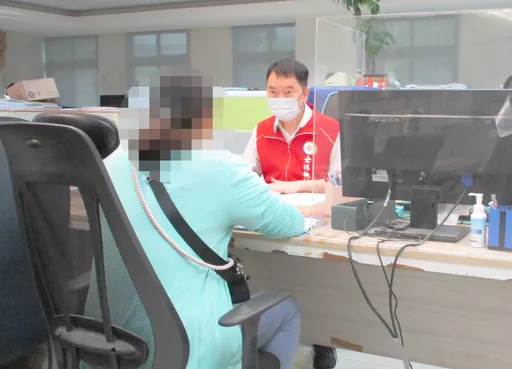 神奇!中乐透救了她 「交通违规女王」罚款、欠税、健保全缴清