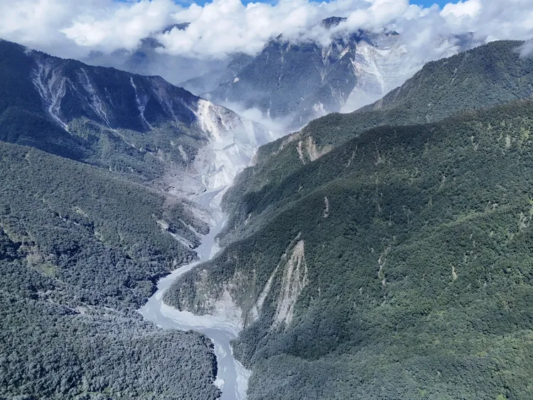 10月4日最新空拍監測水位無異狀。林保署花蓮分署提供