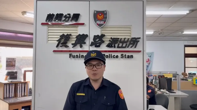警方表示,持刀男恐涉《刑法》恐吓罪,将主动调查。翻摄画面