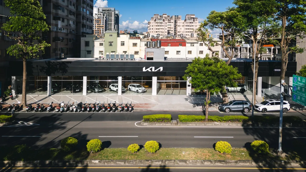 Kia总代理台湾森那美起亚将接续于本周10月25日(六)于Kia高雄民族展示中心进行「2026 Kia 启发未来|全台巡回讲谈」。业者提供