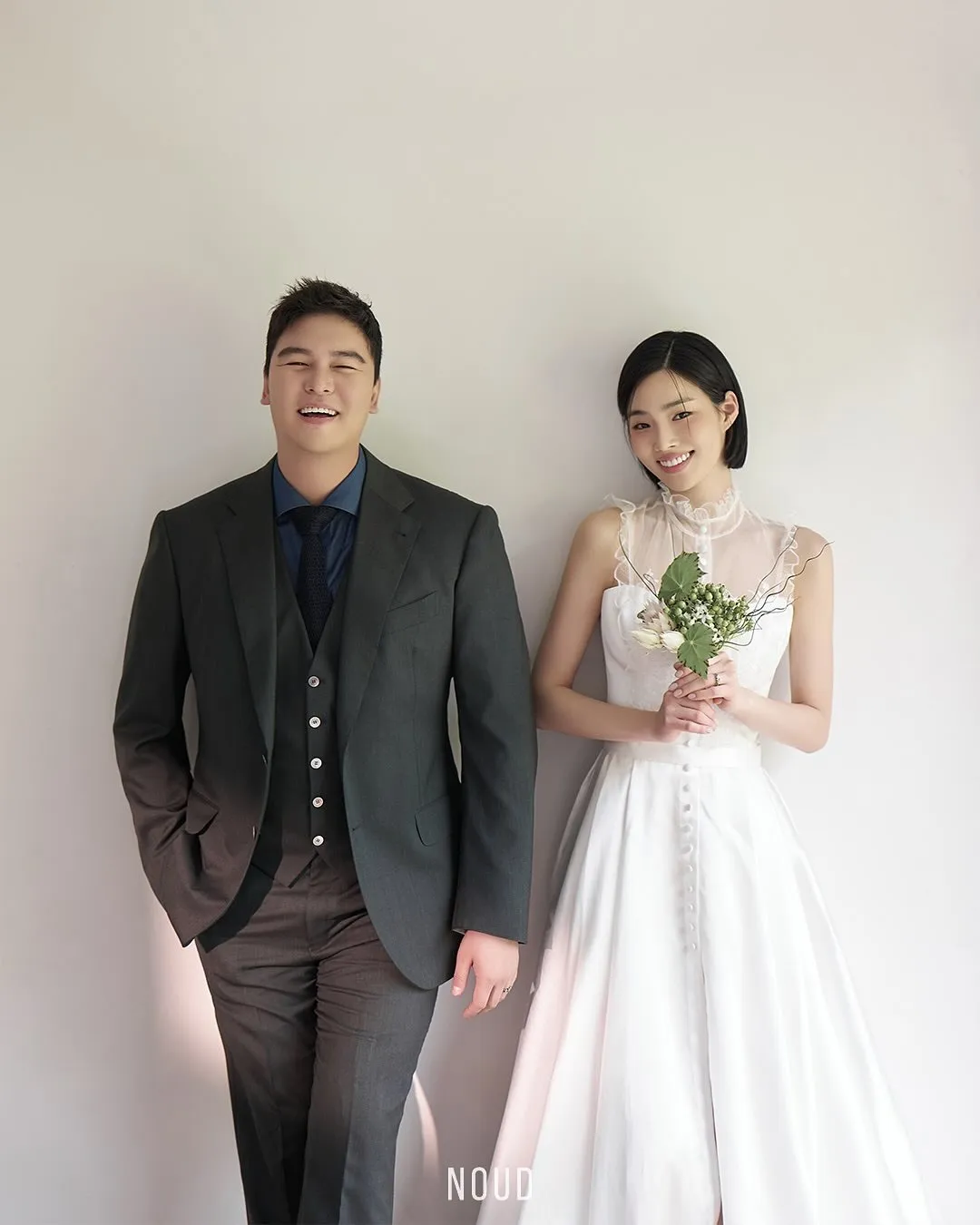 李章宇(左)瘦了不少。翻摄赵惠元IG