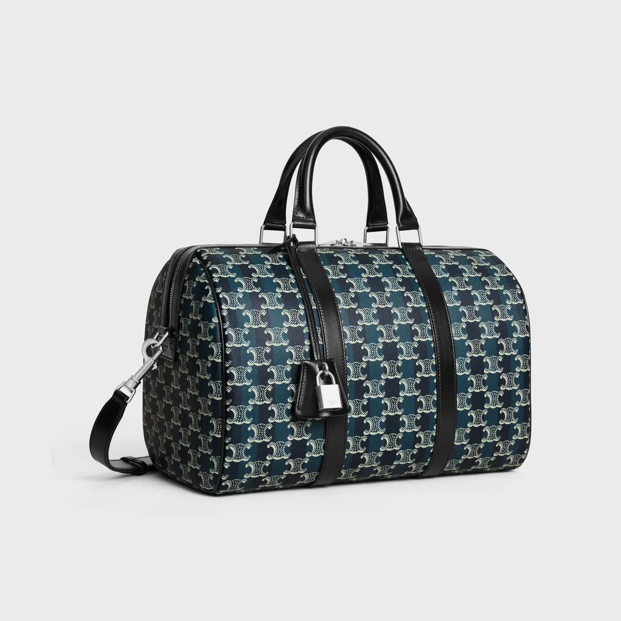 CELINE标志印花大型波士顿包<
8万1000元。品牌提供