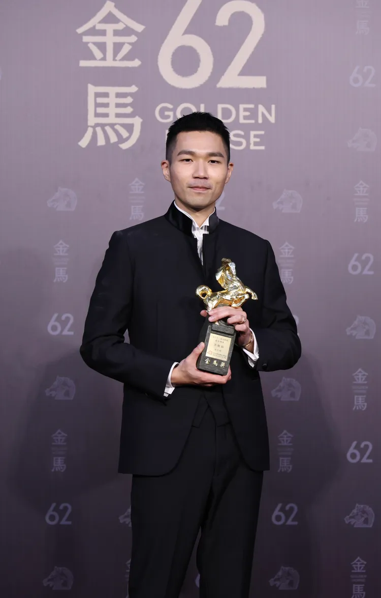 李駿碩自爆是紅綠色盲，所以用最舒服、最擅長的方式拍黑白電影。攝影中心攝