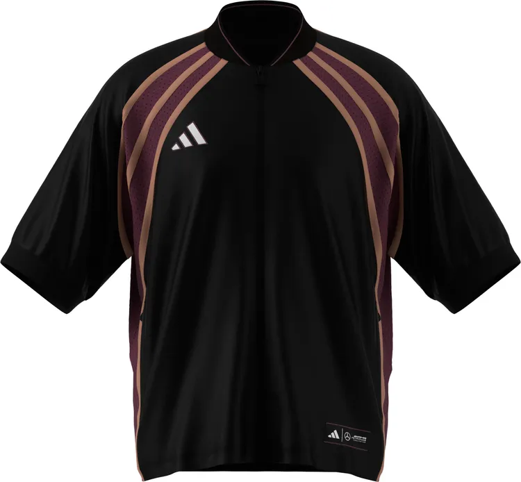 adidas Las Vegas系列拉鍊式短袖上衣，2690元。品牌提供