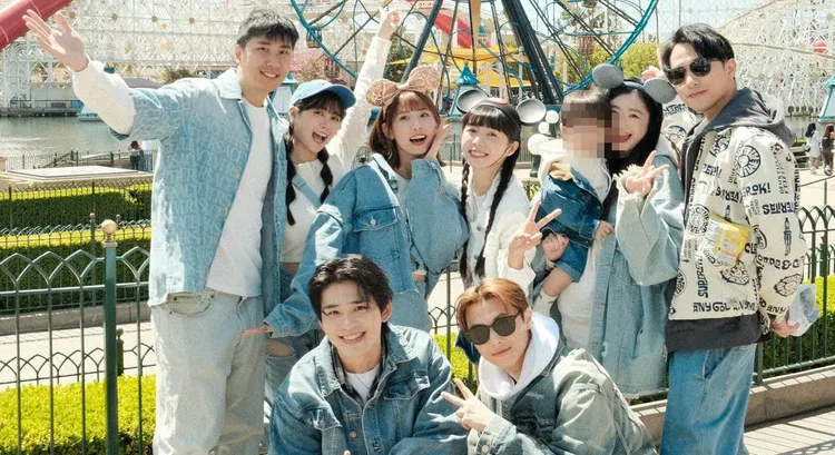 粿粿和一群友人到美國遊玩，被爆料出軌不只一對。翻攝粿粿臉書