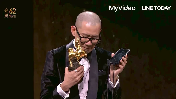 范冰冰透過電話分享得獎心得。翻攝MyVideo