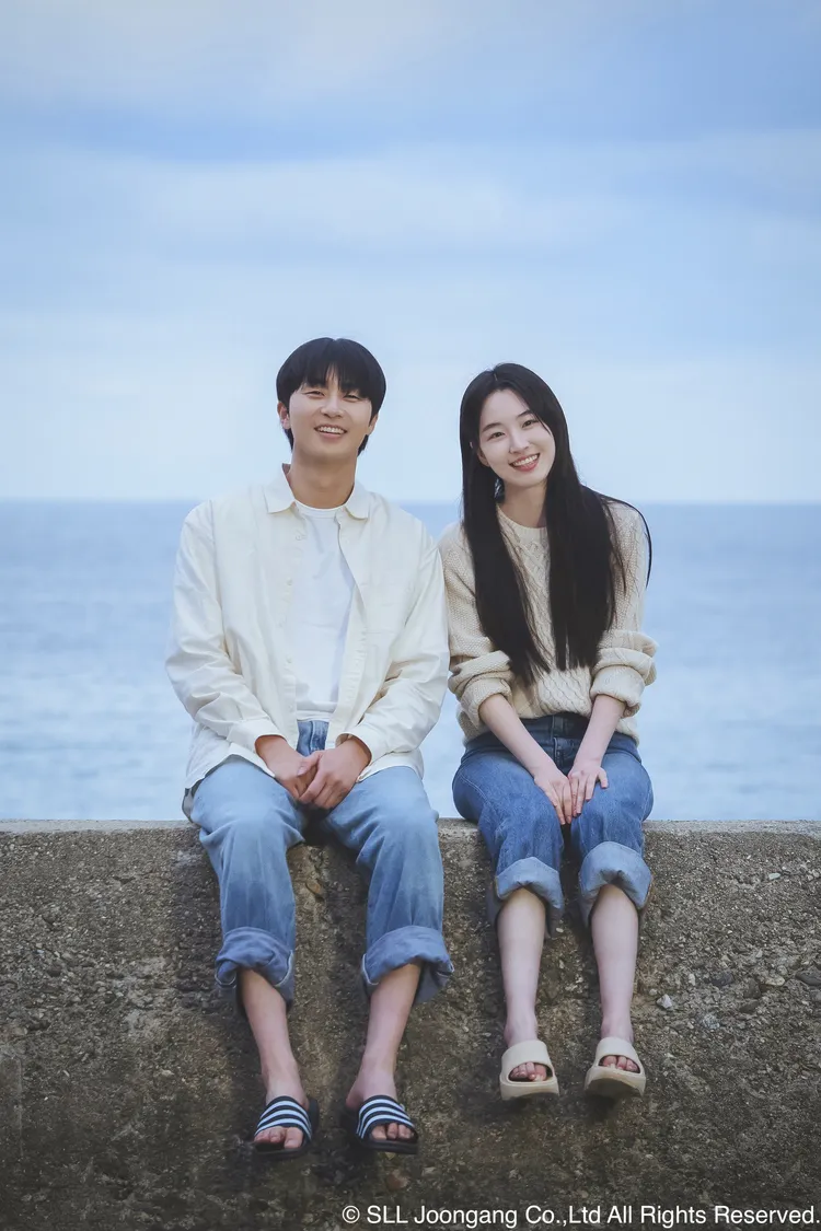 朴敘俊（左）和元志安在劇中是彼此歷經兩次分手的初戀，意外重逢。Hami Video提供