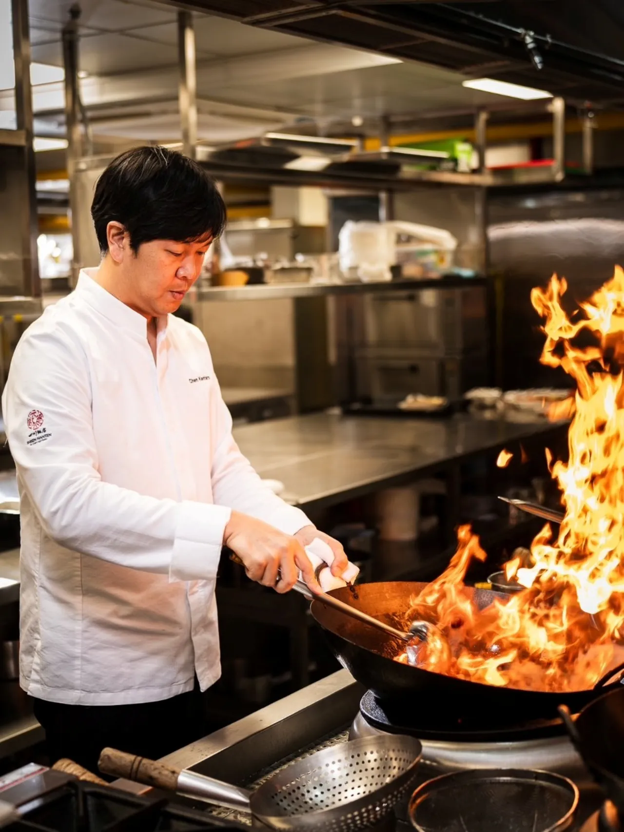 新加坡米其林一星「四川饭店」名厨陈建太郎带著星级川菜灵魂，以粤菜精致底蕴为载体，呈现崭新风貌的当代川味。台北远东香格里拉提供