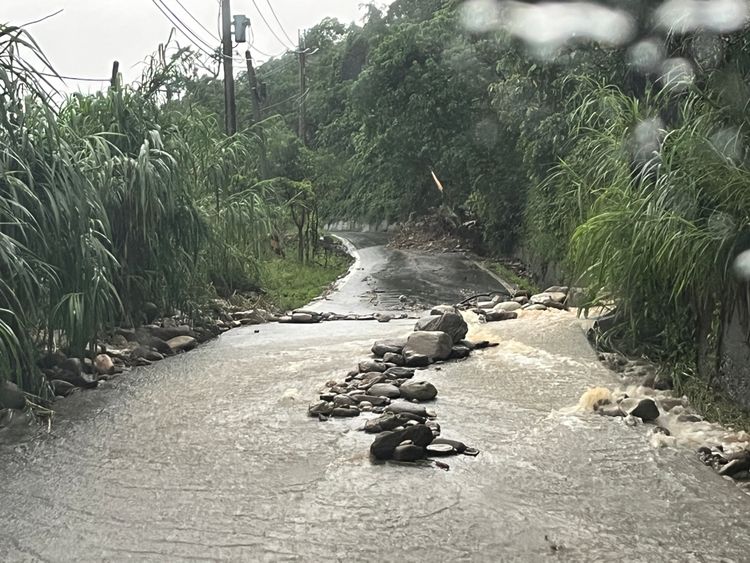 今高溫逾30°C!吳德榮:鳳凰颱風挾「暴風及大量致災雨」威脅台灣