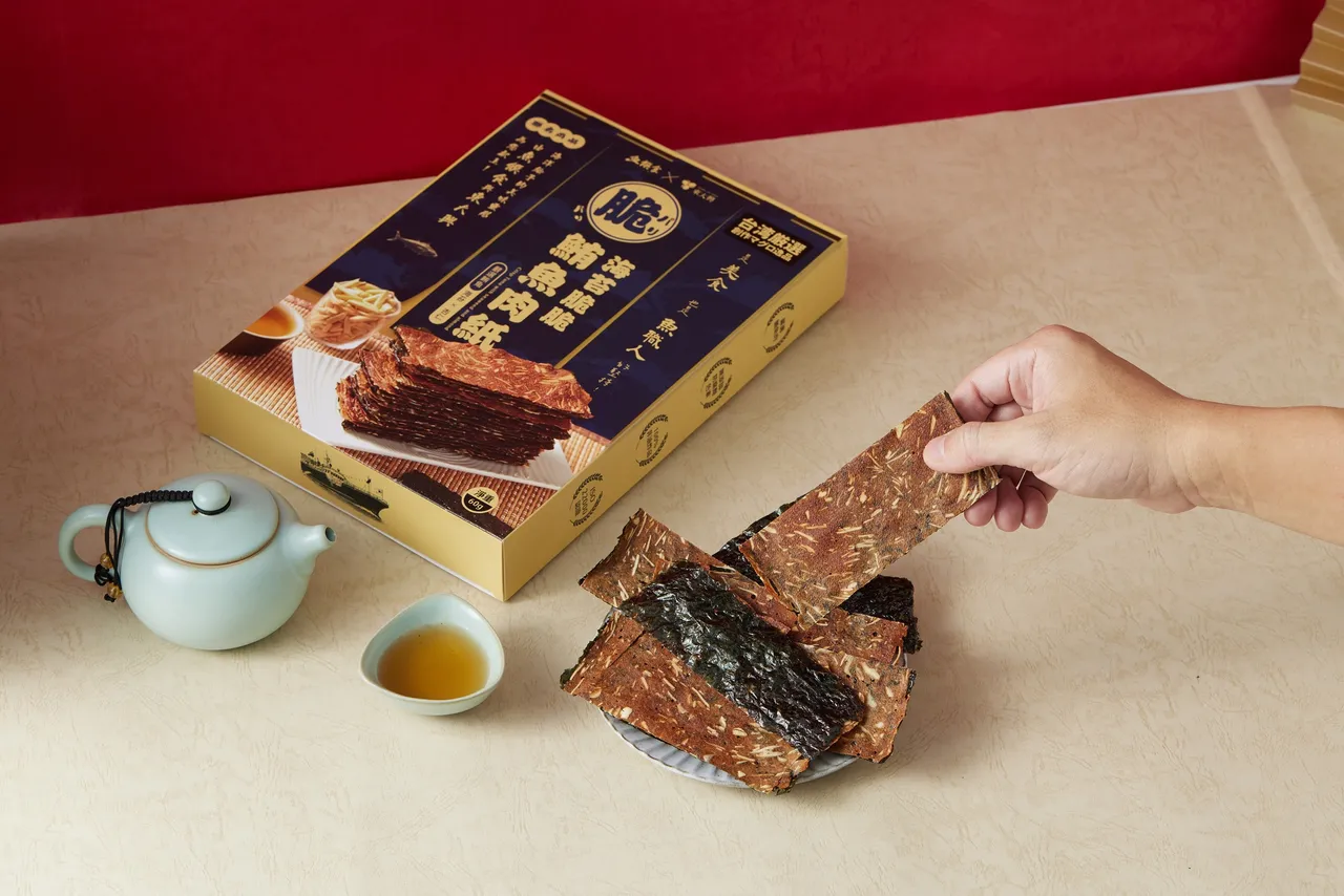 下酒祭结合韩国风味与欧洲圣诞市集的浪漫氛围，网罗台、韩两地人气下酒菜品牌与物产。翻摄画面