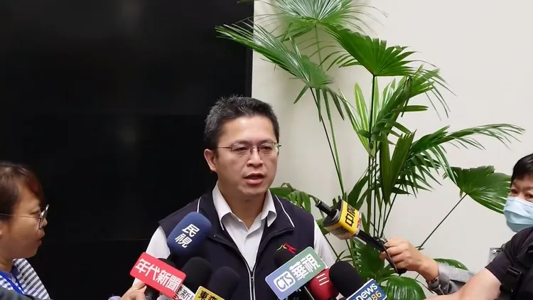 台中市刑大大隊長紀延熹表示，已報請檢察官偵辦，並在網傳的「斬殺行動處」加強巡邏。民眾提供