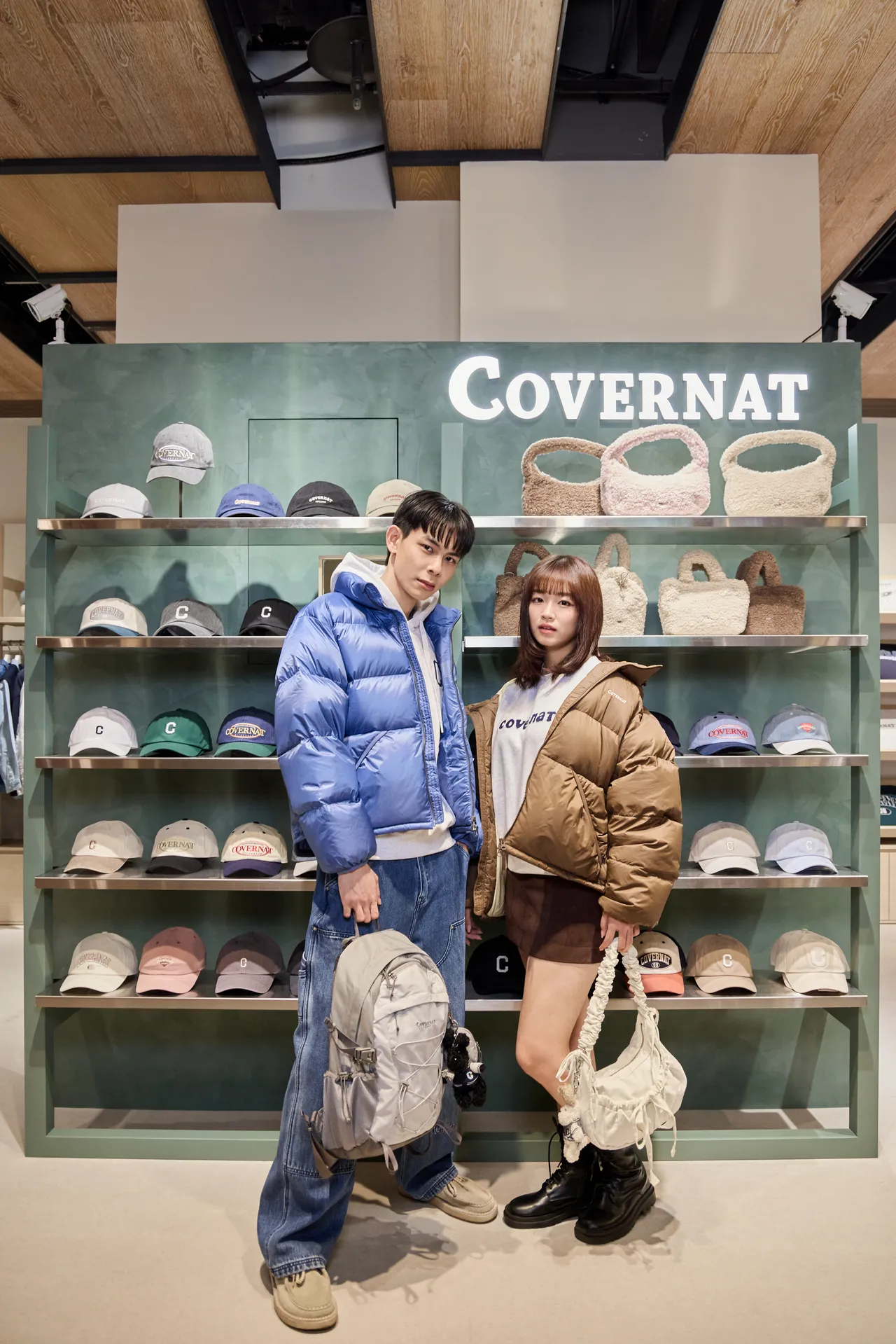 本季亮点Civic Down羽绒外套抢先在新店开卖。品牌提供