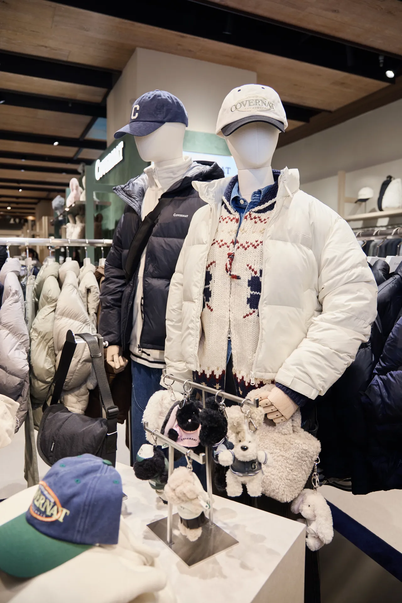 多样化的可爱吊饰也登场。品牌提供