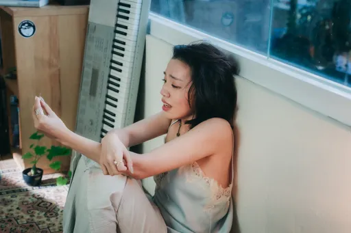 天王天后成她粉丝！田馥甄连发3限动推荐强调非营销　吴青峰2首献作追星