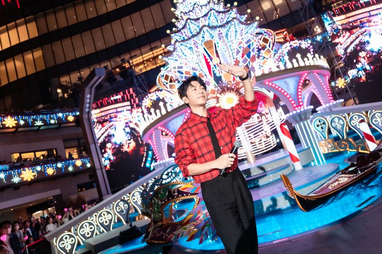 韋禮安揪愛妻穿醜毛衣吃聖誕大餐　Ozone南台灣浪漫開唱