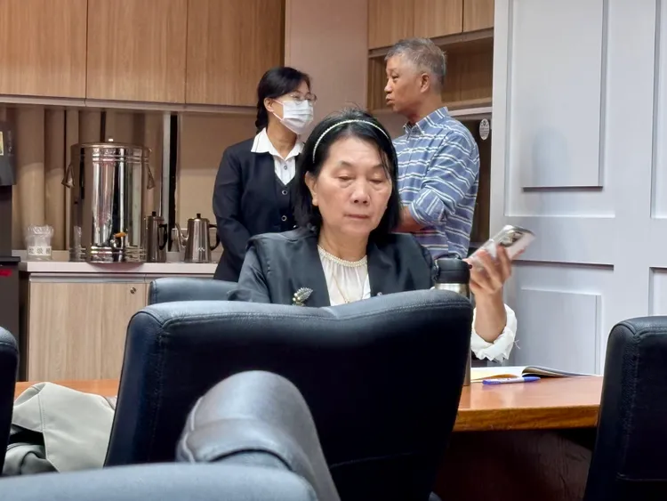 民眾黨候任立委蔡春綢現身立院教育委員會旁聽。邱筠媜攝