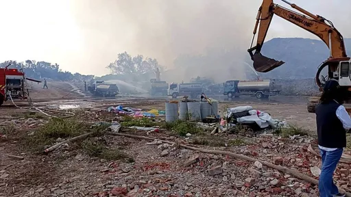 台南後壁垃圾山「焦臭延燒」第四天　謝龍介：黃偉哲請拿出魄力！