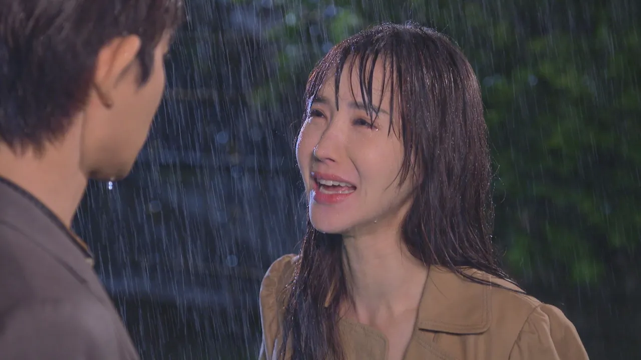 徐千京饰演心机千金女，为爱不顾一切。民视提供