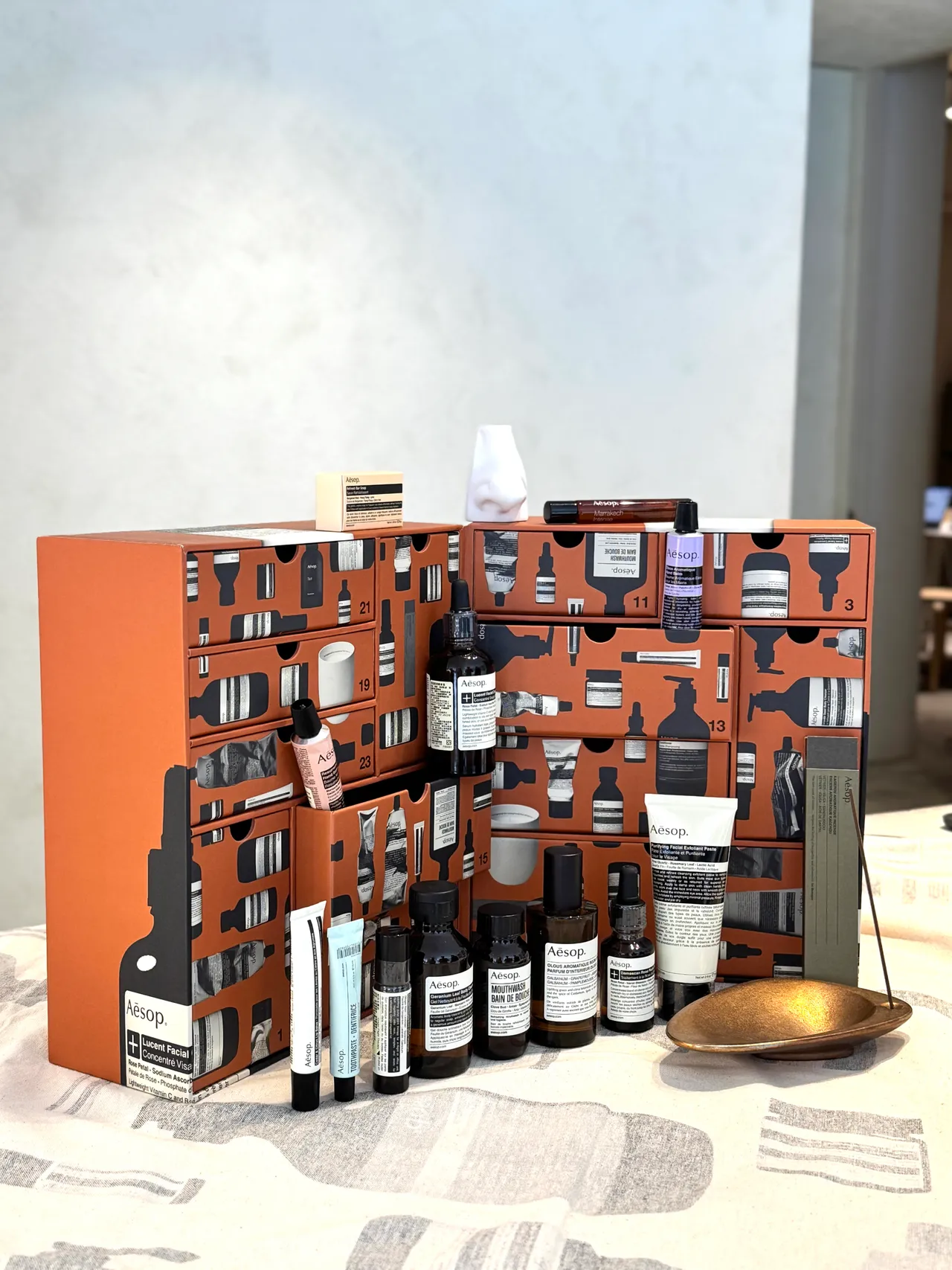 Aesop寓香之所，是品牌首度推出的圣诞倒数月历，1万7150元。张家玲摄