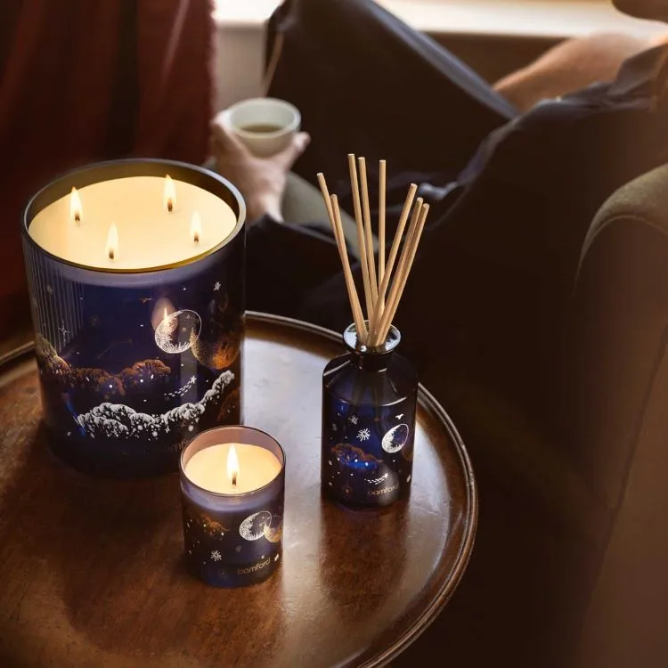 Bamford堅果織境限量香氛蠟燭140g／2100元、室內擴香250ml／3200元。品牌提供