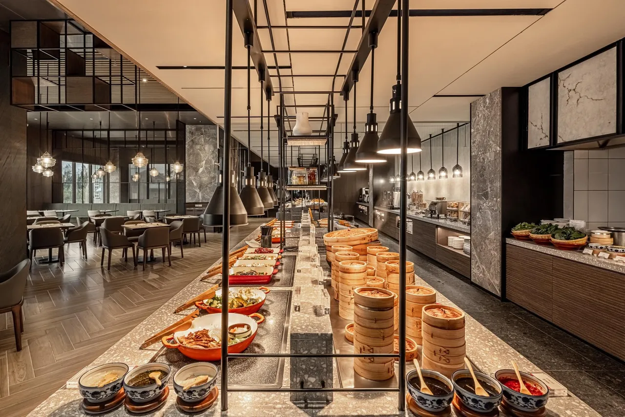 烟波集团东台湾分馆据点，推出双人早午餐券及双人分飨晚餐券套票，66折优惠价每套1998元。烟波国际观光集团提供