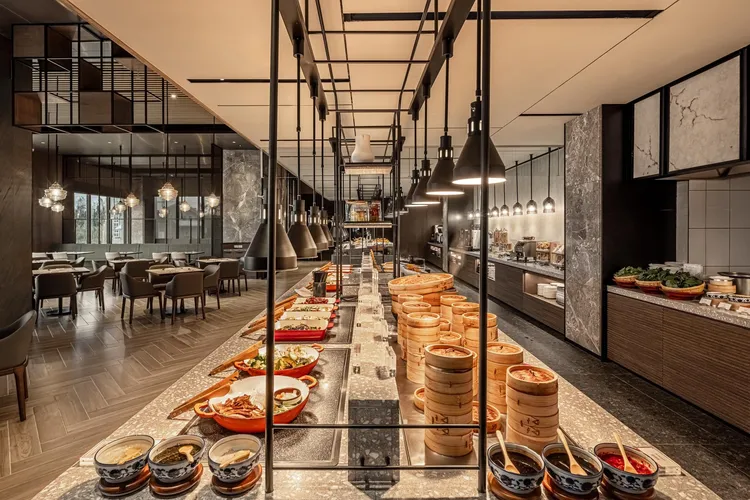 煙波集團東台灣分館據點，推出雙人早午餐券及雙人分饗晚餐券套票，66折優惠價每套1998元。煙波國際觀光集團提供