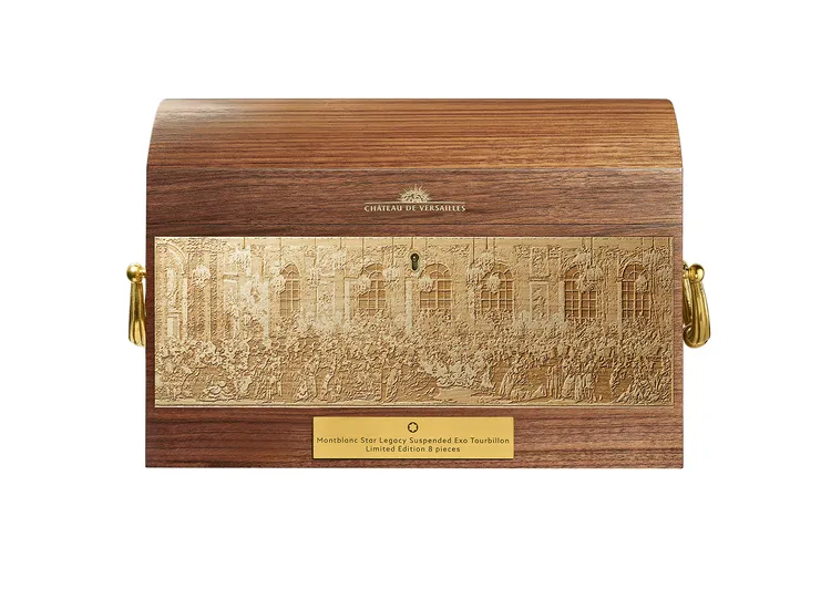 腕錶隨附由巴黎木藝品牌Elie Bleu打造的專屬錶盒。品牌提供