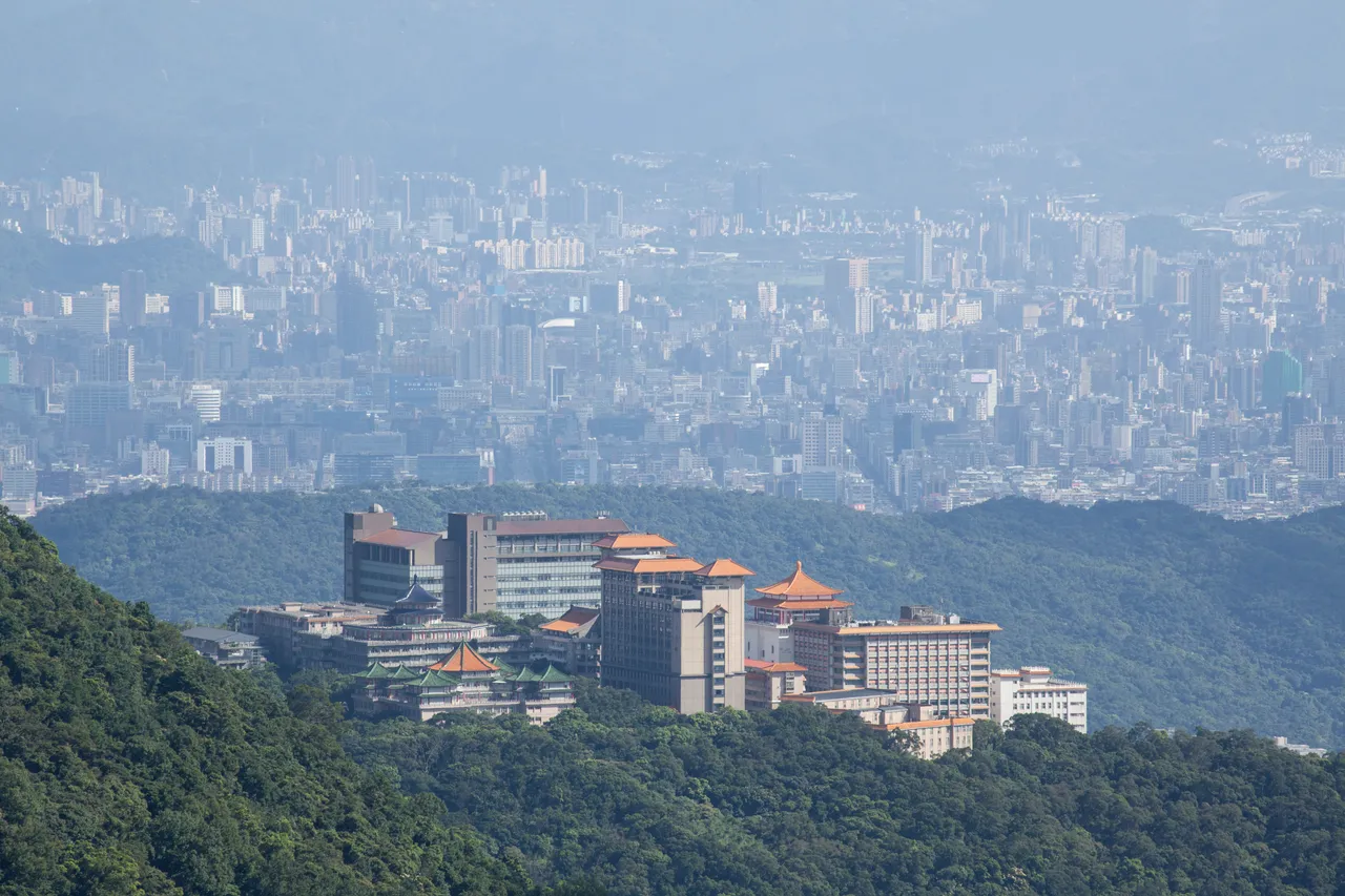 文大全面性组织调整，呼应少子化冲击下的大学瘦身潮。资料照片