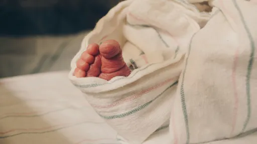 產婦分娩變醫學生「教材」　崩潰：為什麼那麼多人看我生孩子