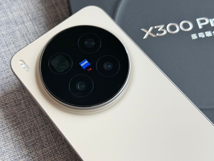 vivo X300系列預購爆量！3天成長300%創新高