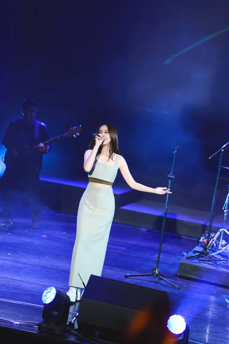 犬青。相信音樂提供