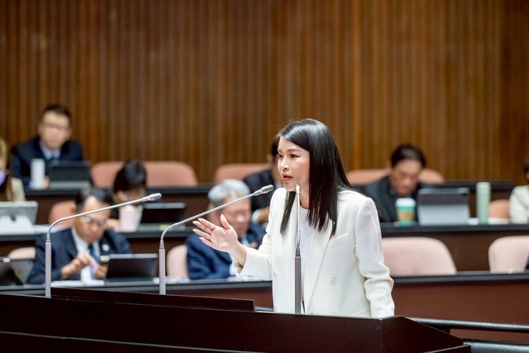 台灣夫妻阿布達比轉機遭「5警押走」 美女藍委:已向外交部提3點要求