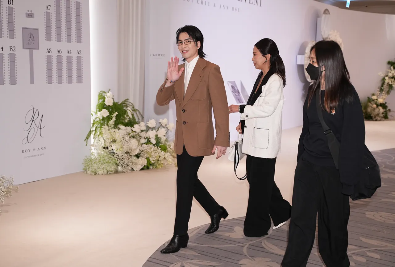 萧敬腾（左）和老婆Summer。彭欣伟摄