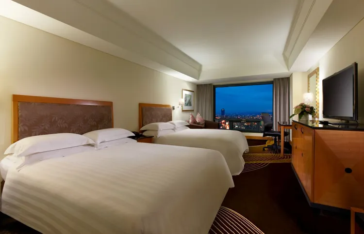 專案適用豪華家庭房續住2晚或1晚2間。台中金典提供