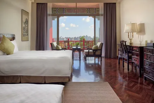 普發萬元國旅「買2送2」！免費吃到飽、牛排　入住再送1萬