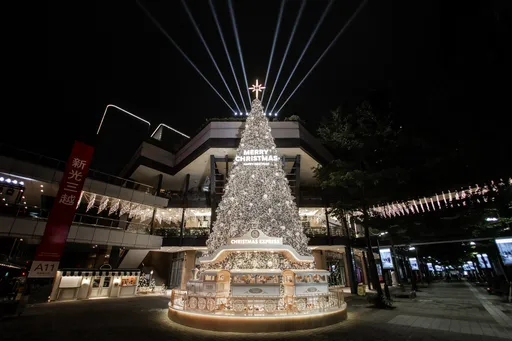 北市「信義區耶誕城」開跑！全台唯一會動的耶誕樹列車